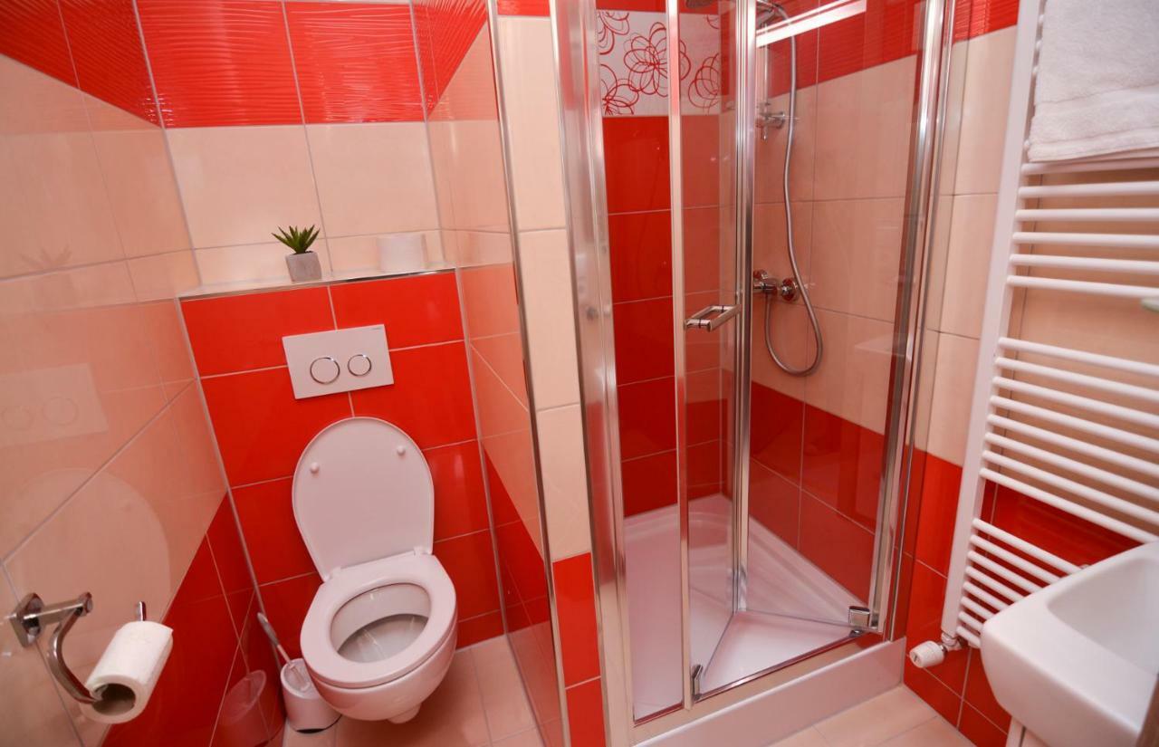 Vila Kamah Tatranská Lomnica Buitenkant foto